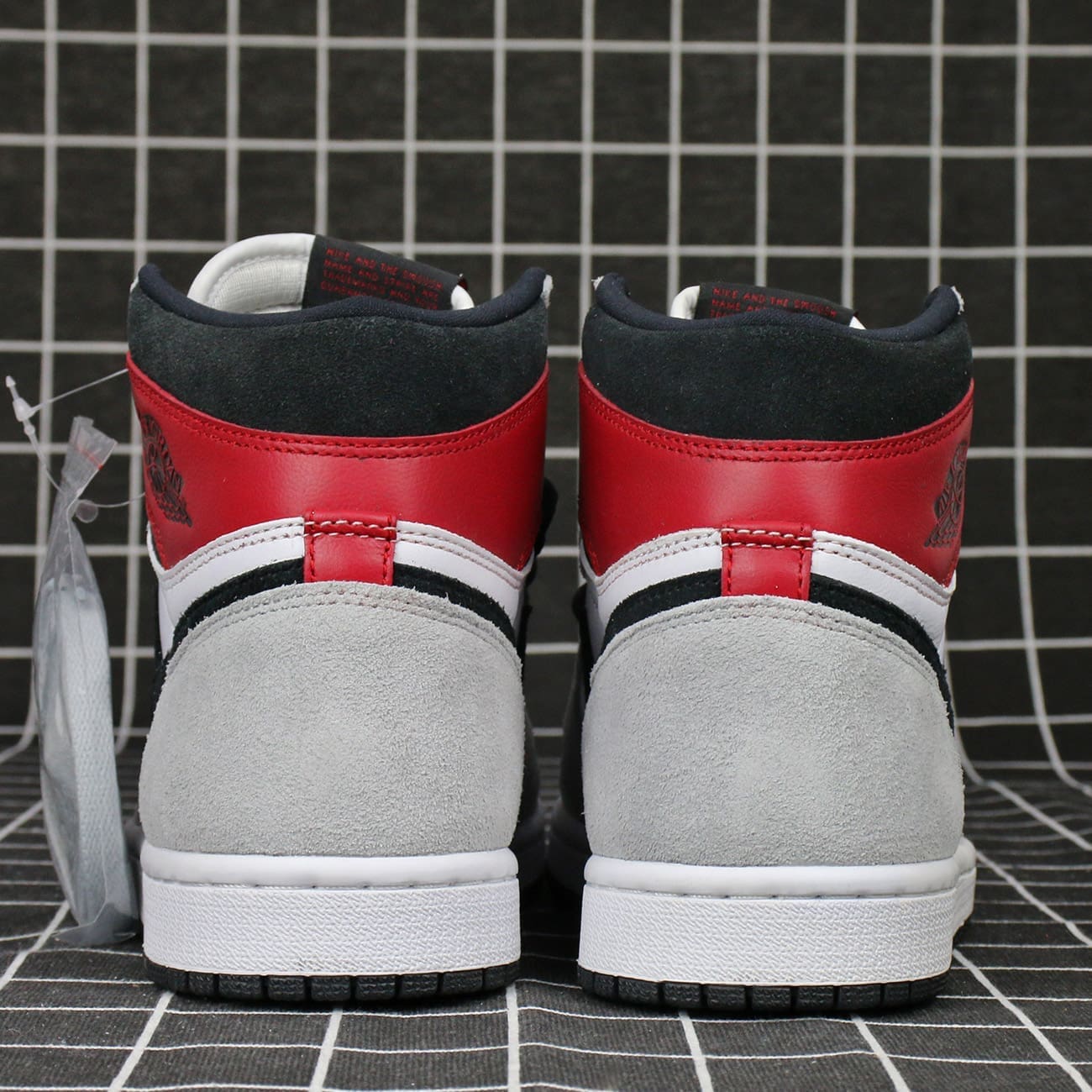 Jordan 1 Retro High Light Smoke Grey Replica