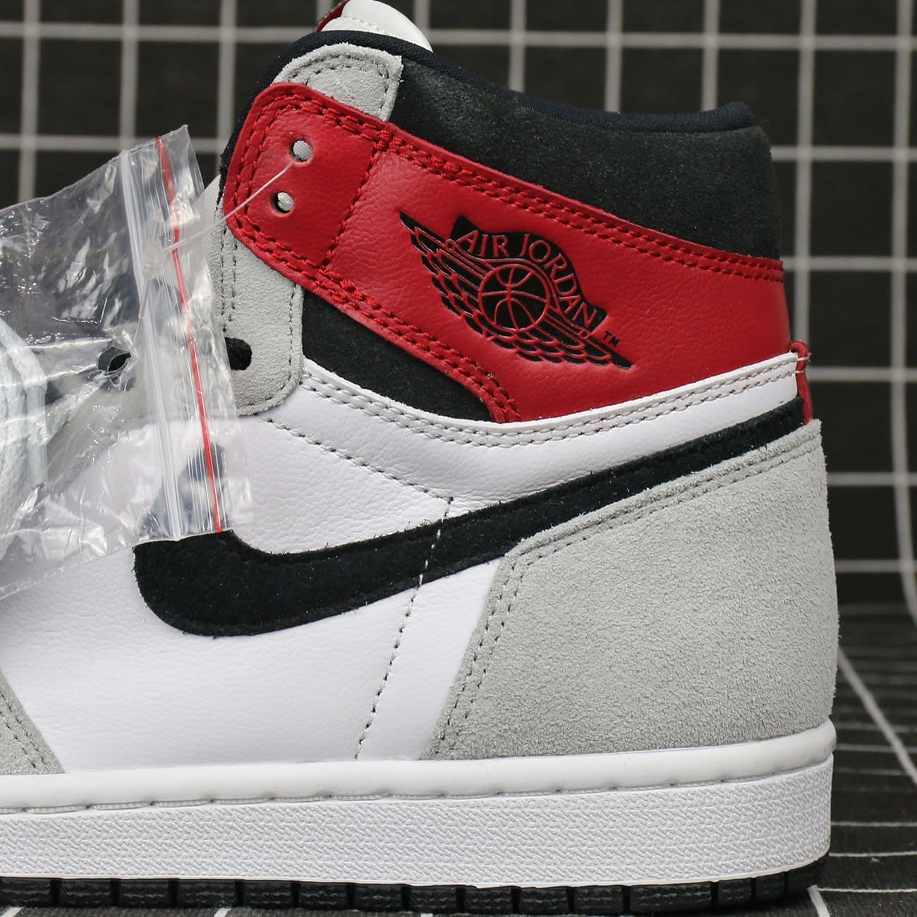 Jordan 1 Retro High Light Smoke Grey Replica
