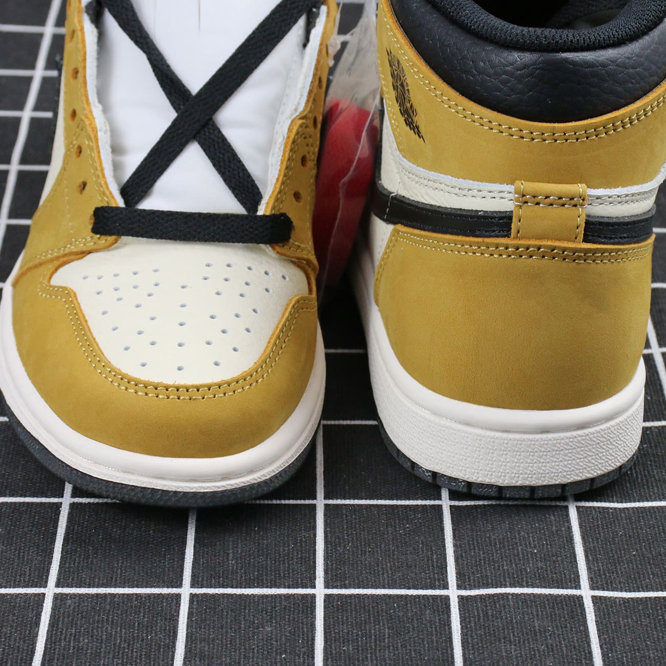 Air Jordan 1 Retro High OG Rookie of the Year Replica