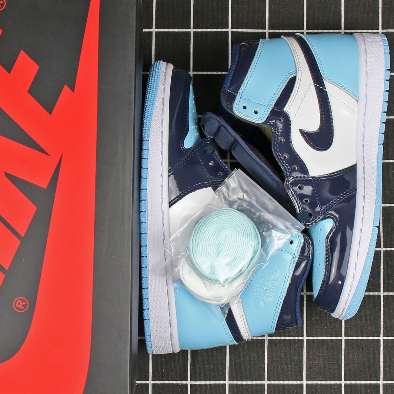 Jordan 1 Retro High UNC Patent (W) Replica
