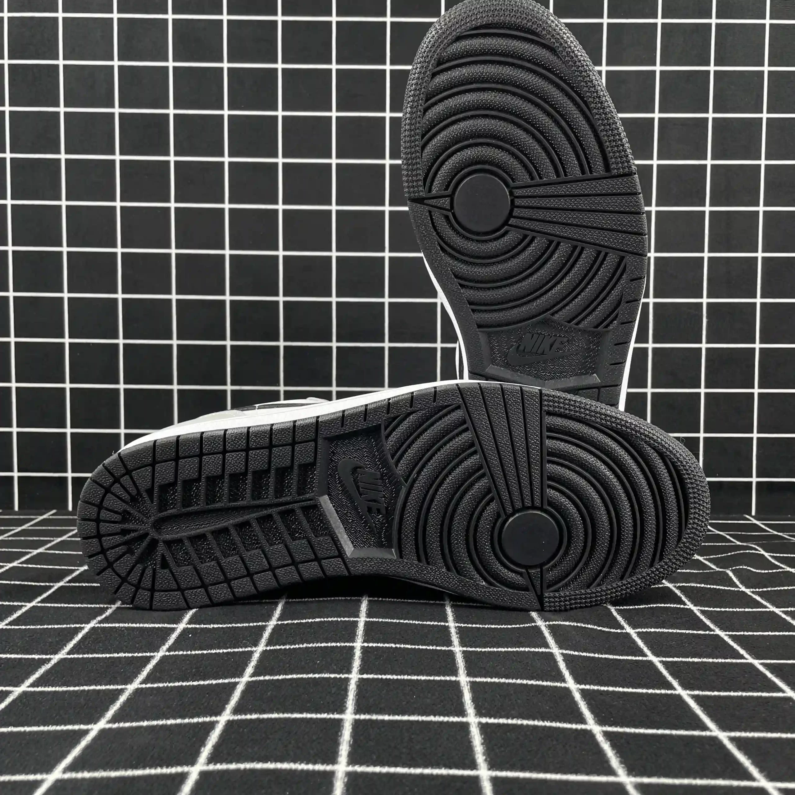 Air Jordan 1 Low Light Smoke Grey Replica