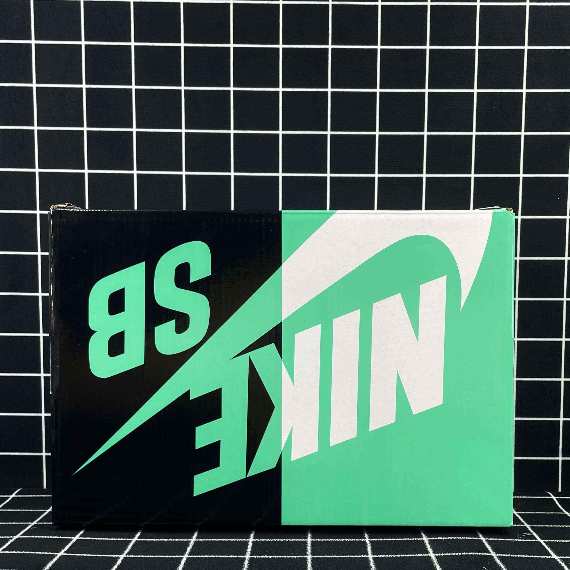 Jordan 1 Low SB Midnight Navy Replica