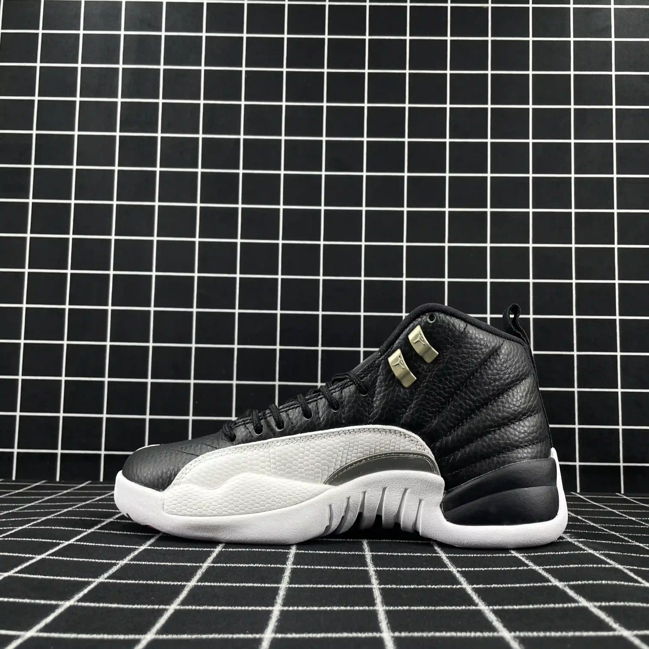 Air Jordan 12 Playoffs (2022) Replica