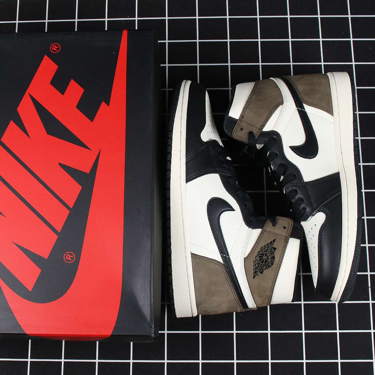 Air Jordan 1 Retro High OG Dark Mocha Replica