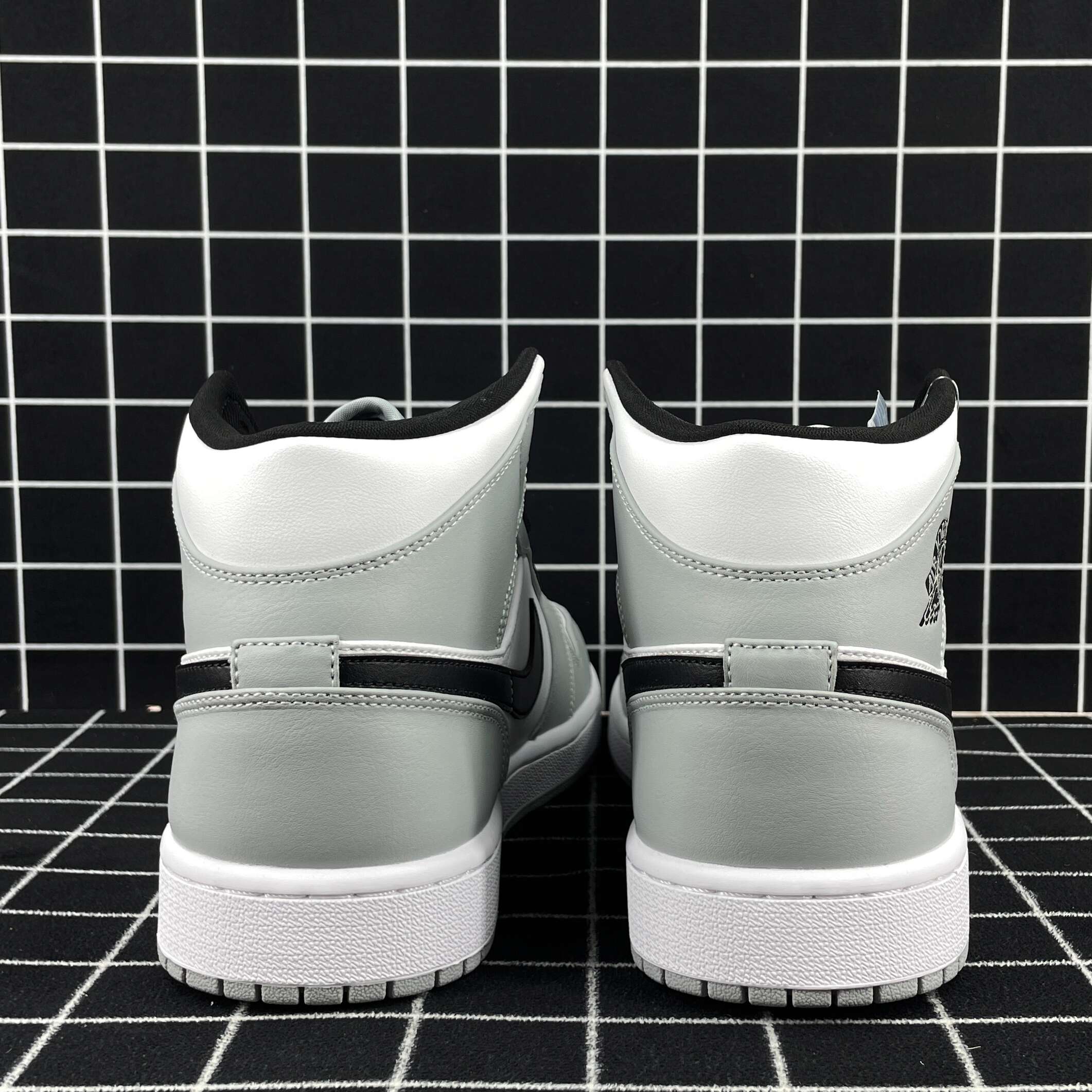 Air Jordan 1 Mid Light Smoke Grey Replica