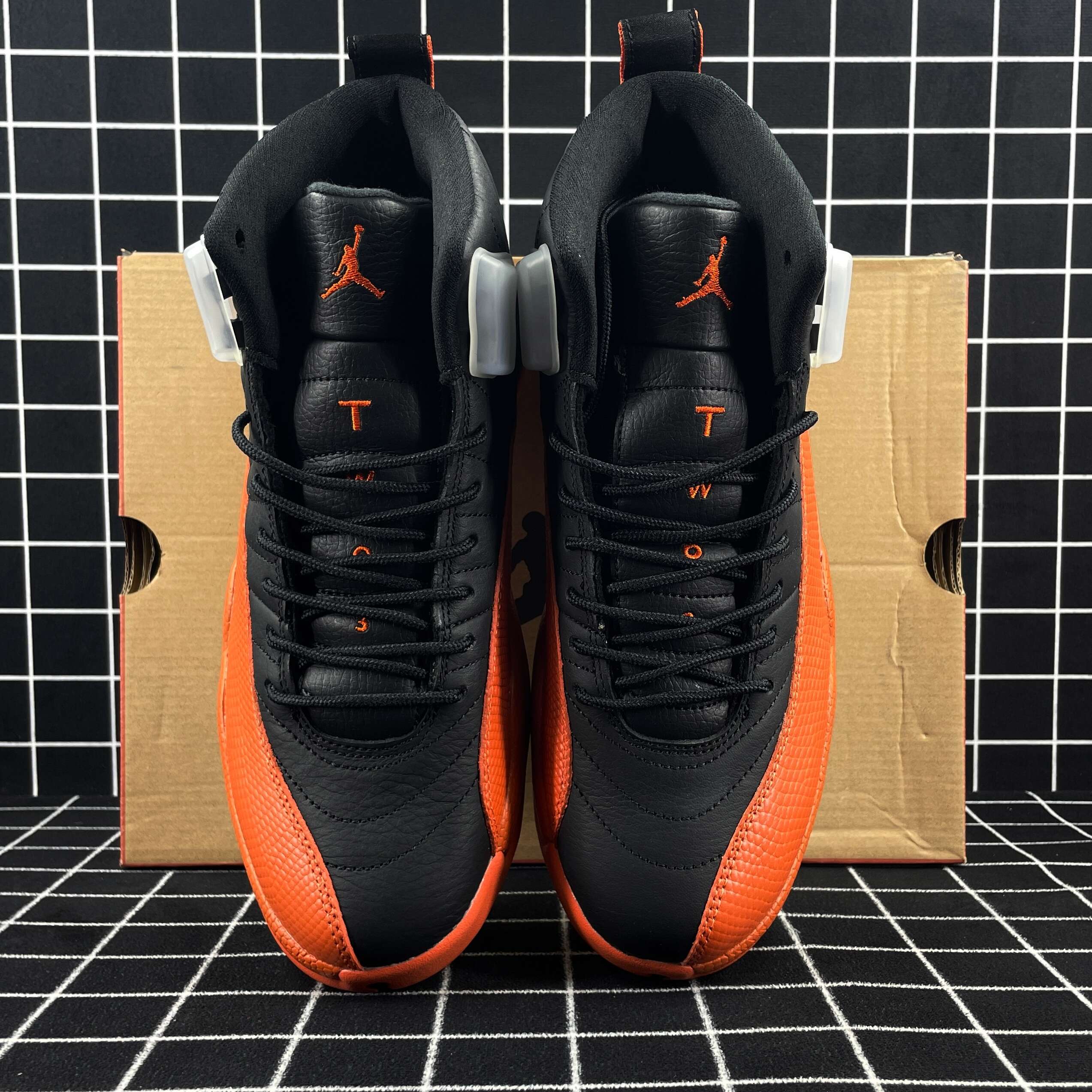 Air Jordan 12 WMNS Brilliant Orange Replica