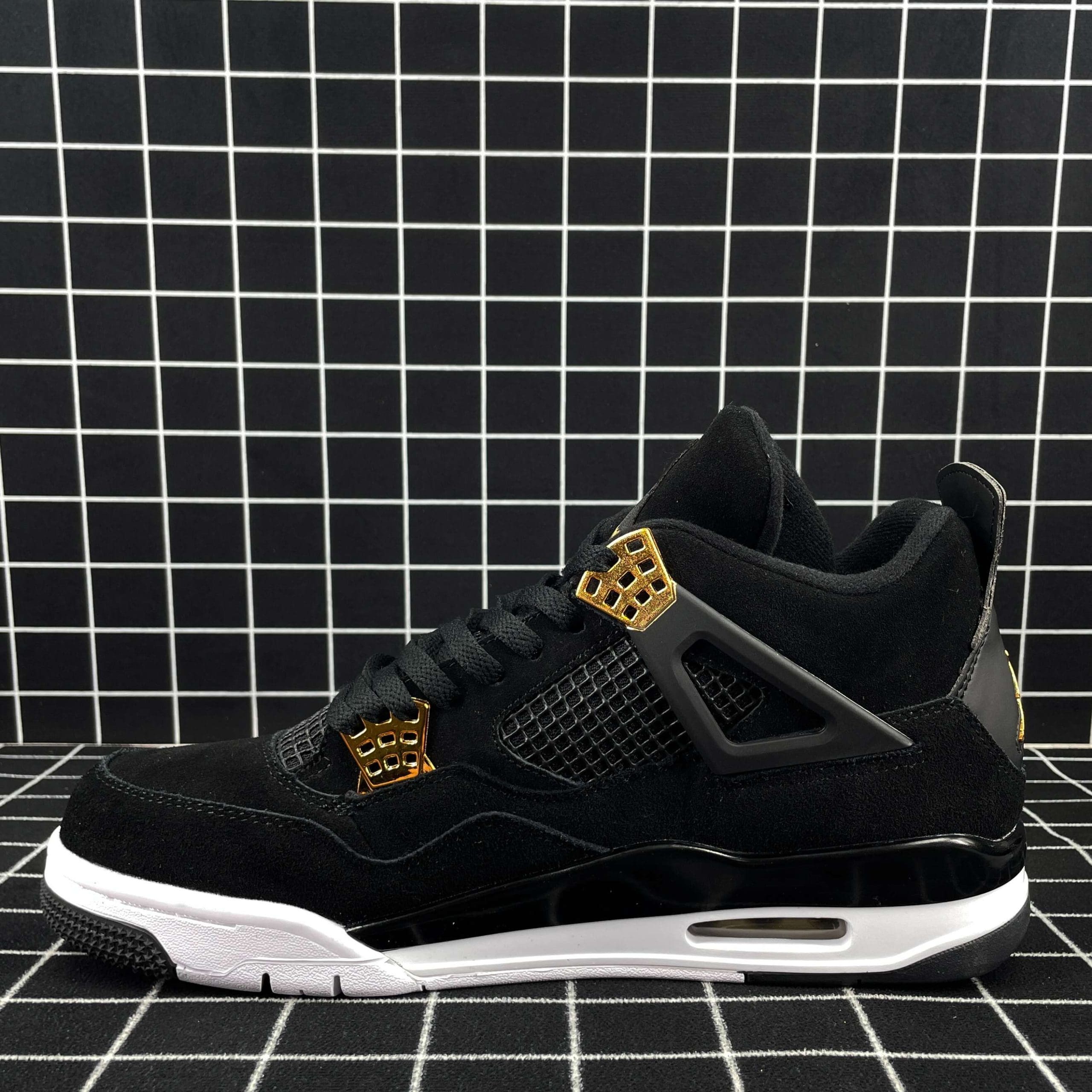 Air Jordan 4 Retro Royalty Replica