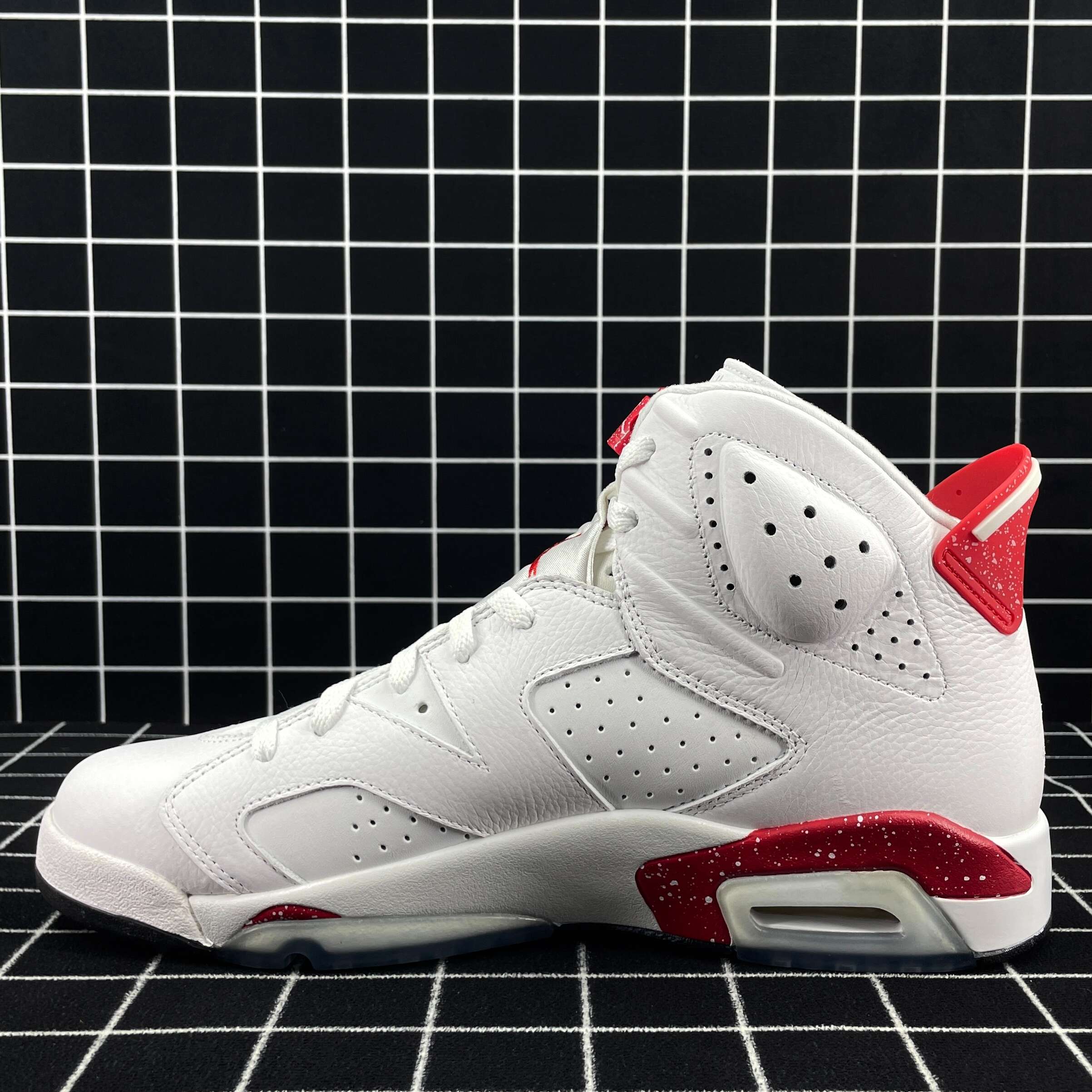 Air Jordan 6 Red Oreo Replica