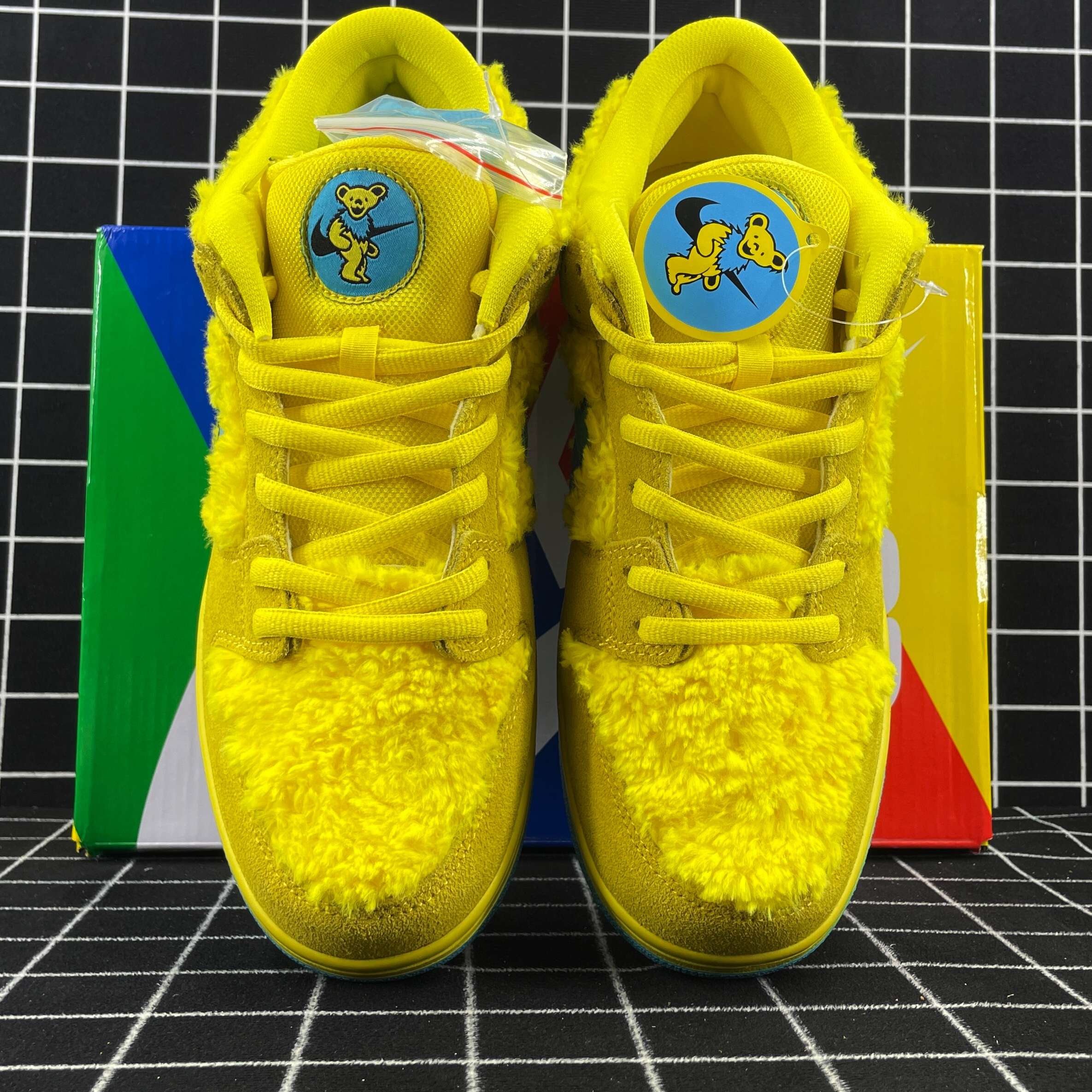 Grateful Dead x Nike SB Dunk Low Yellow Bear Replica