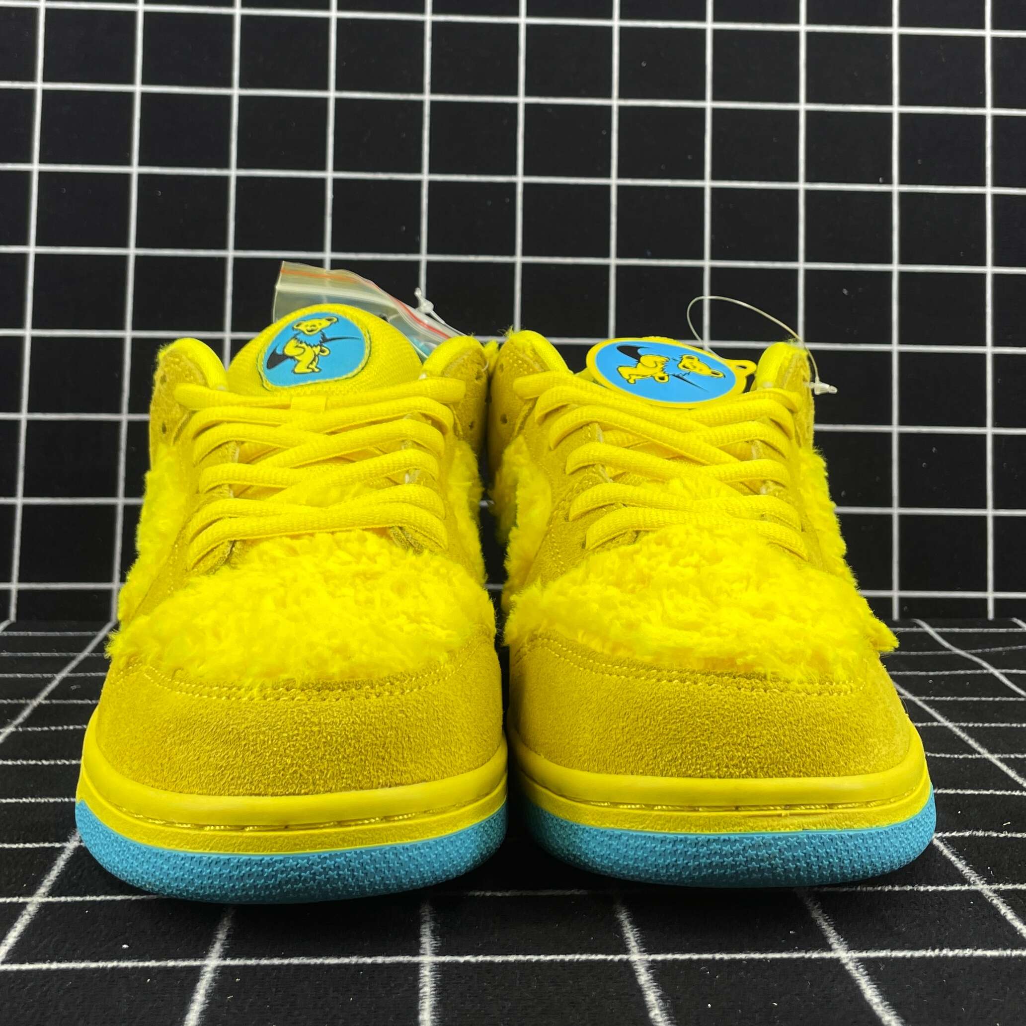 Grateful Dead x Nike SB Dunk Low Yellow Bear Replica