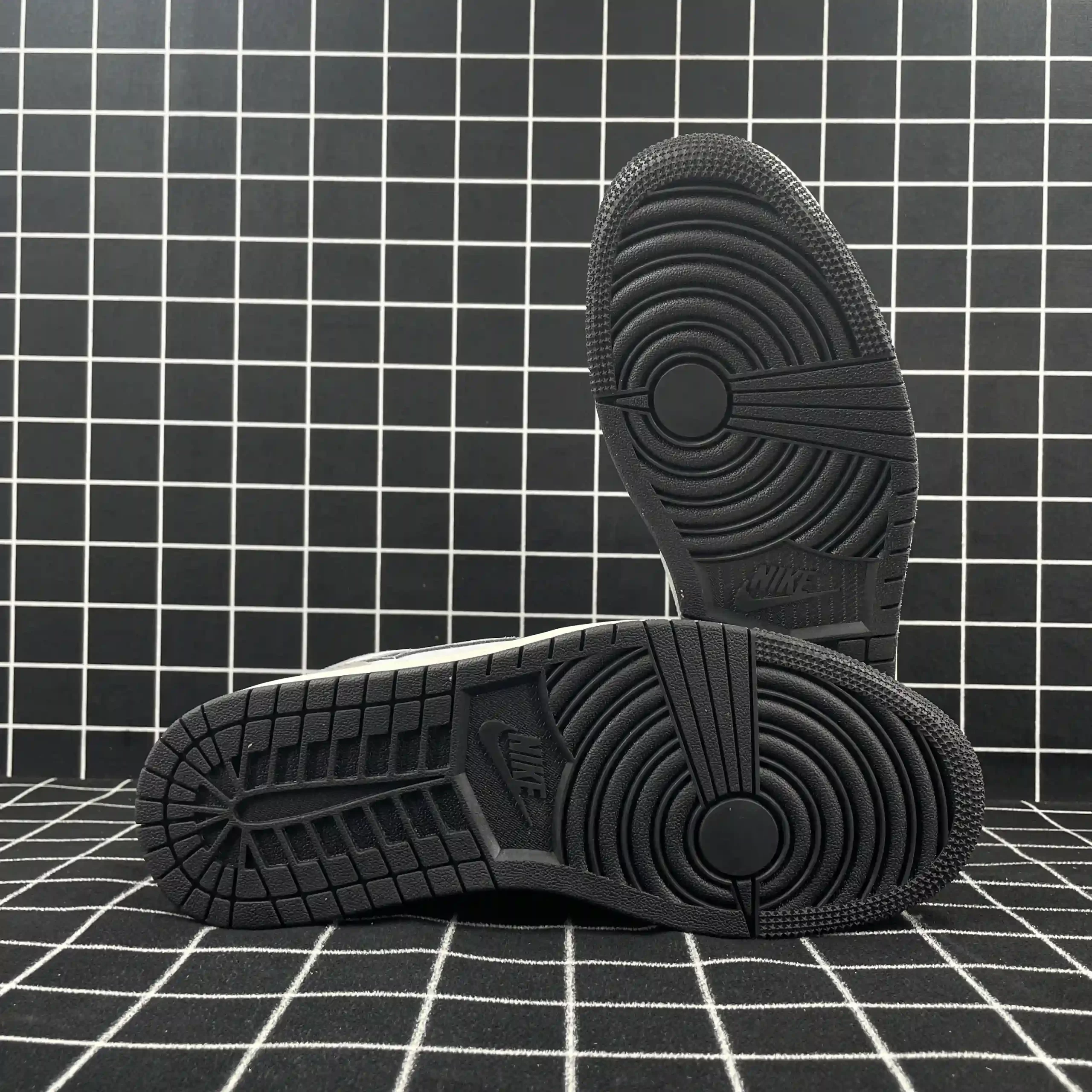 Jordan 1 Retro High OG Washed Black Replica