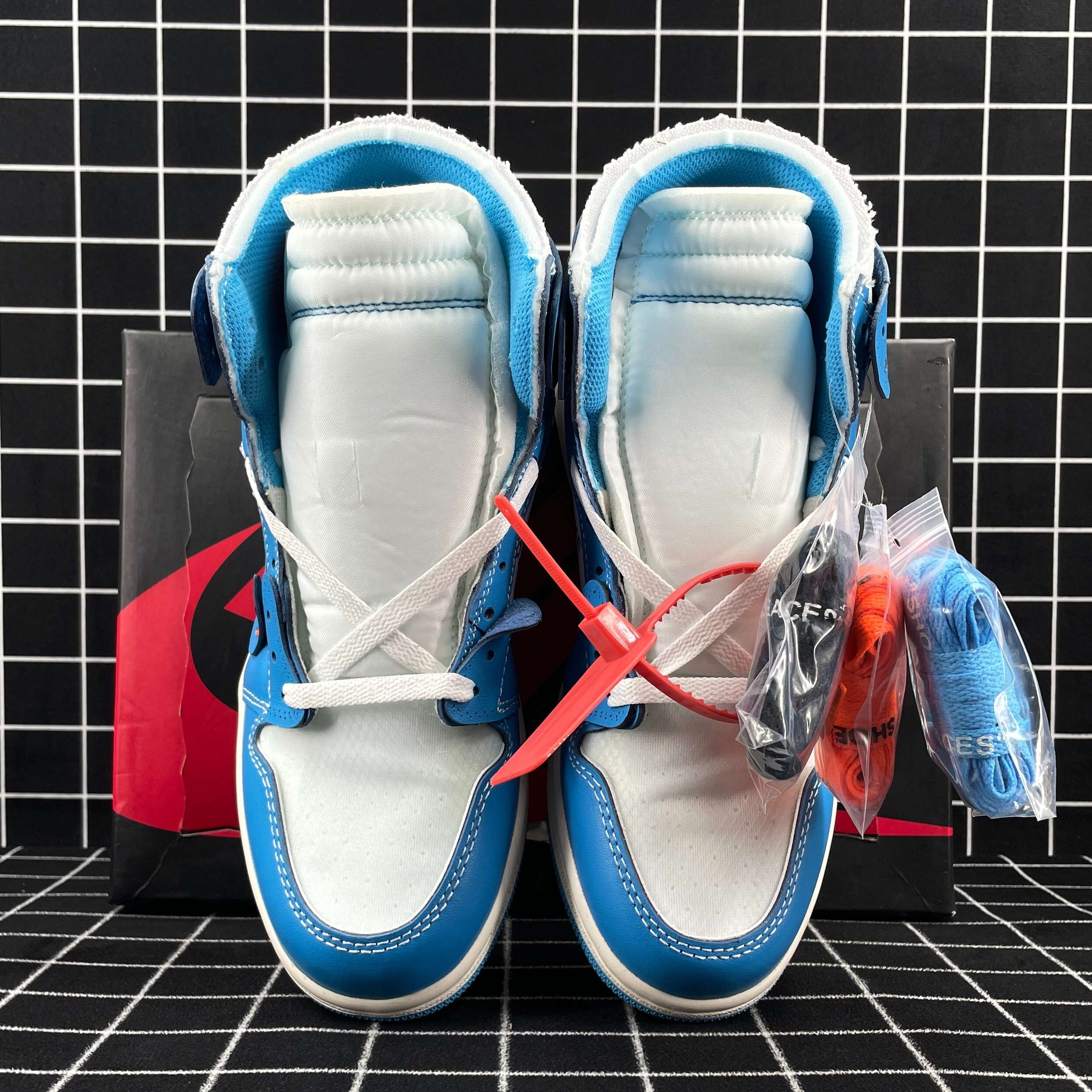 Jordan 1 Retro High University Blue Replica