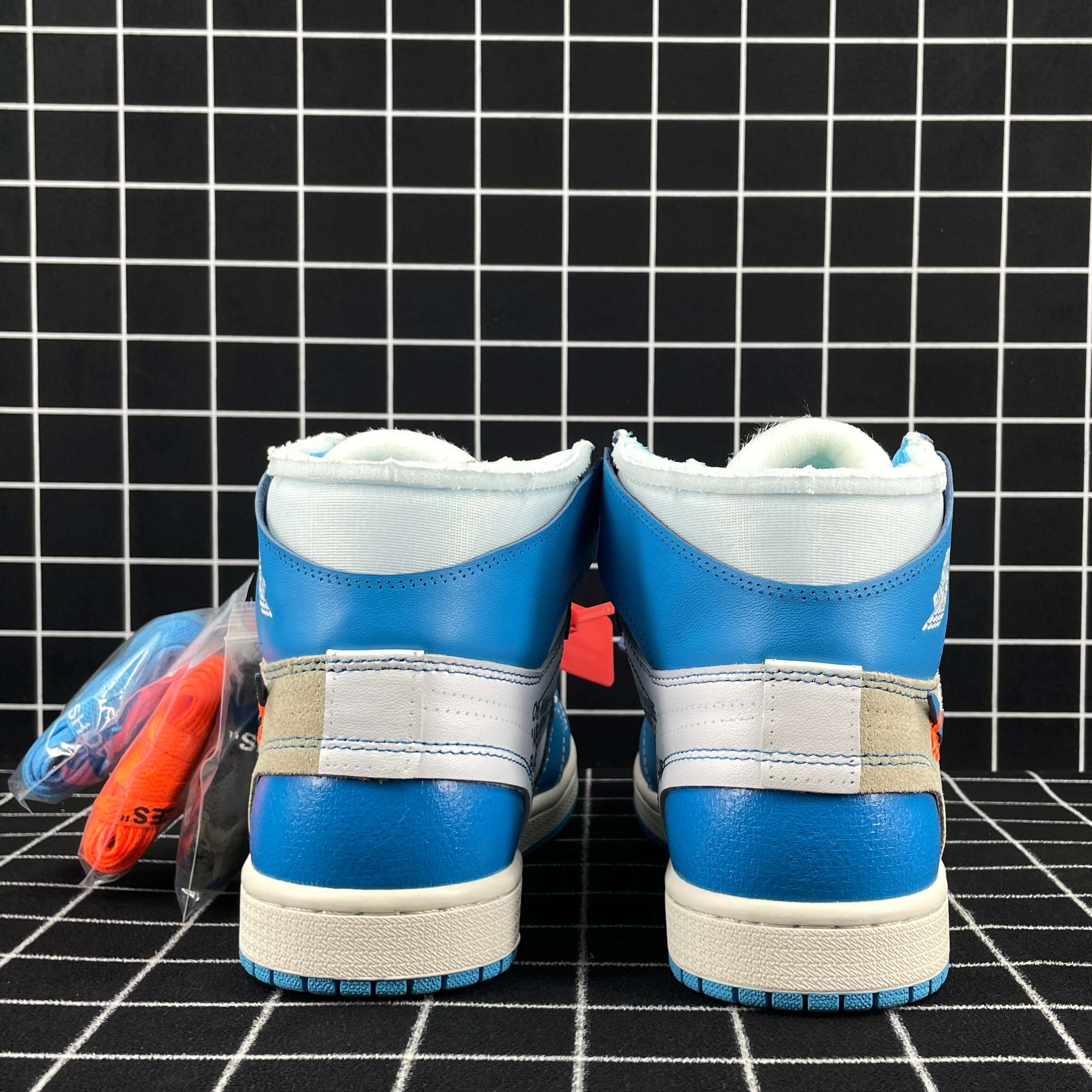 Jordan 1 Retro High University Blue Replica