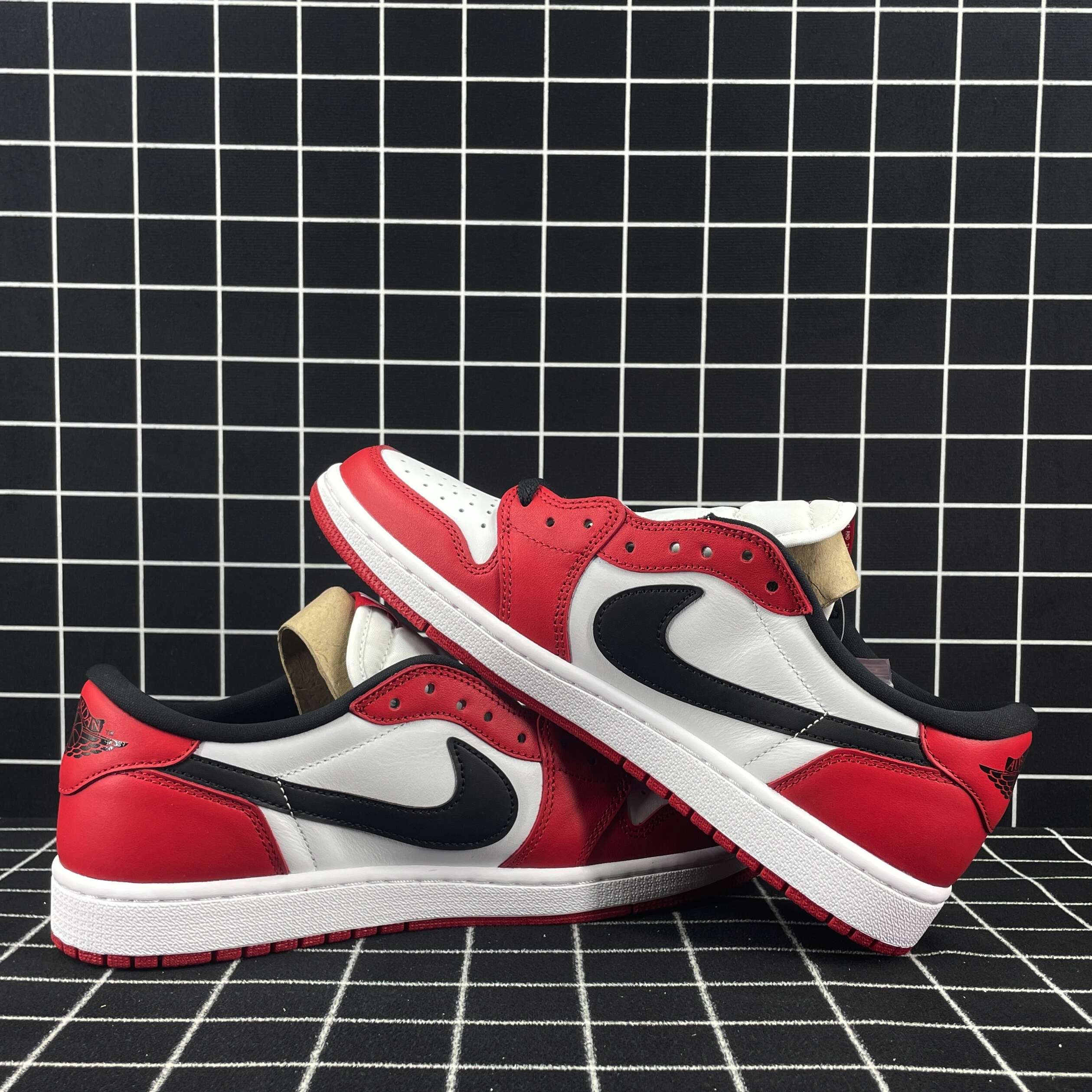 Jordan 1 Retro Low Chicago (2016) Replica