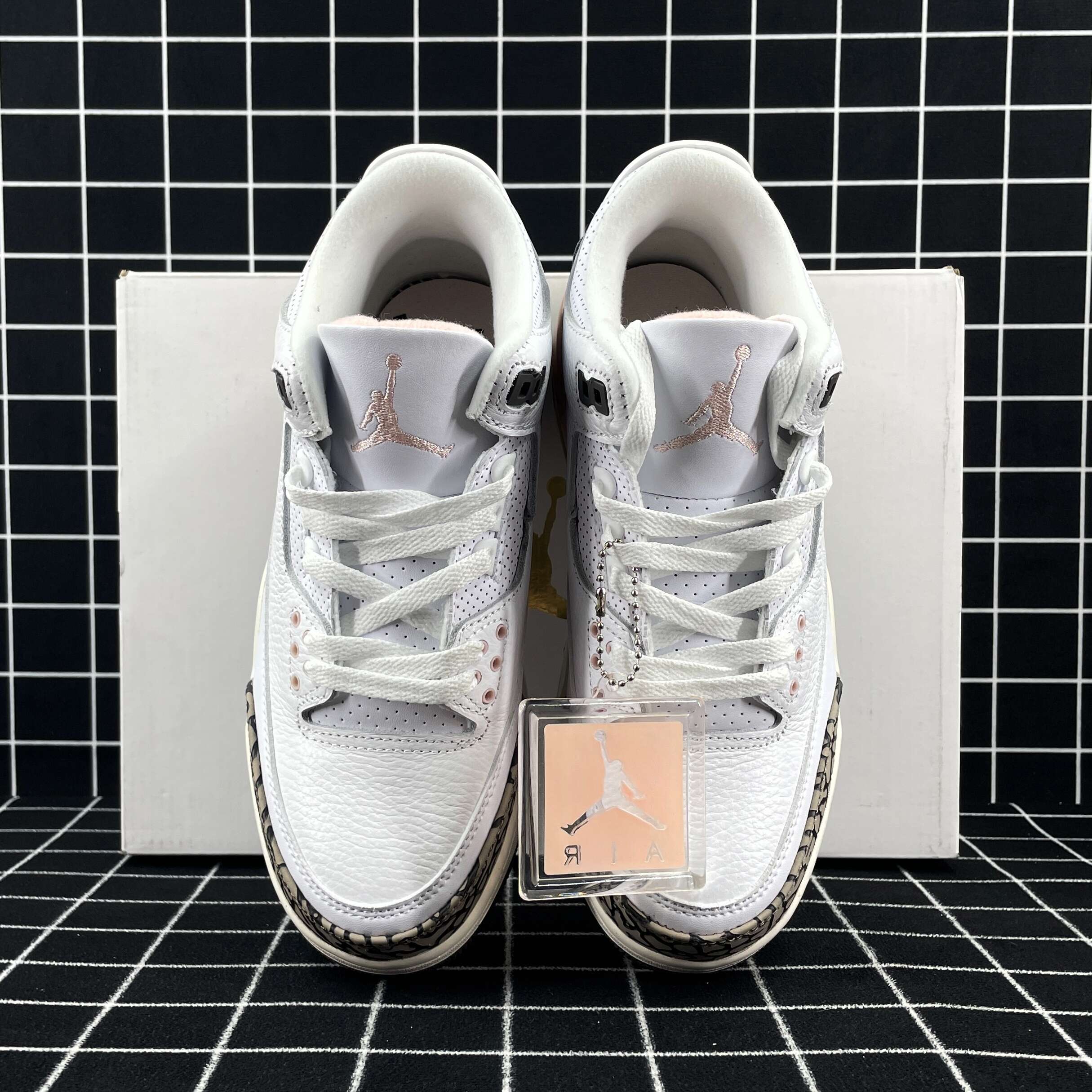 Jordan 3 Retro Neapolitan Dark Mocha (W) Replica