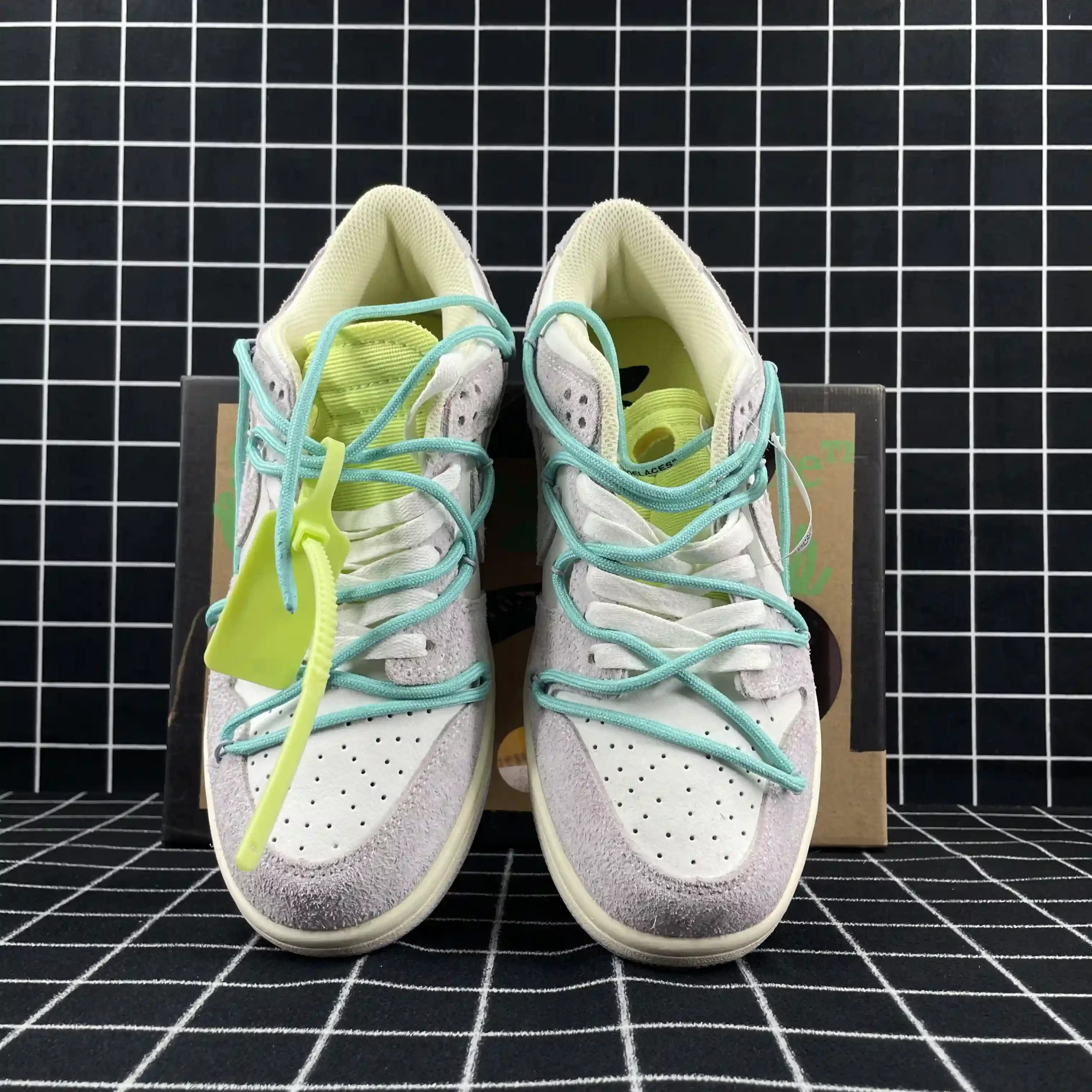 Nike Dunk Low Lot 14 of 50 Replica