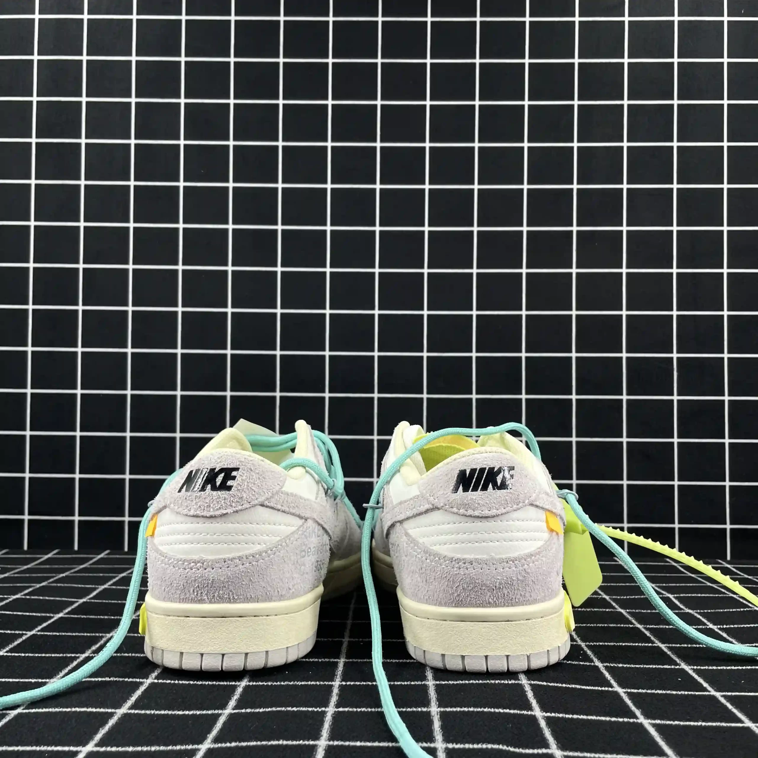 Nike Dunk Low Lot 14 of 50 Replica