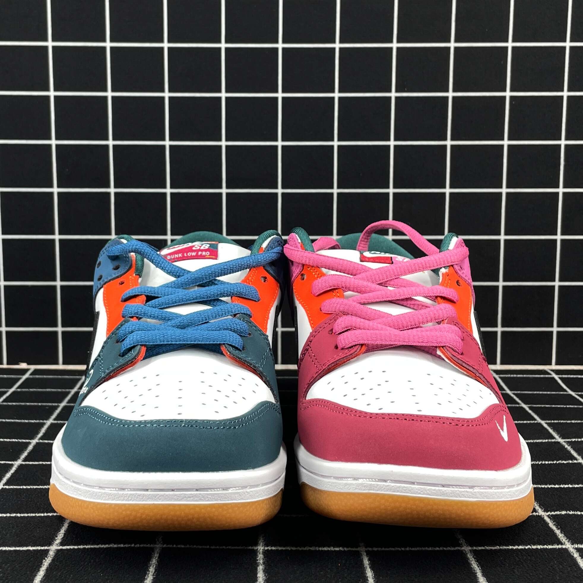 Nike Dunk SB Low Pro QS Parra (Friends & Family) (2021) Replica