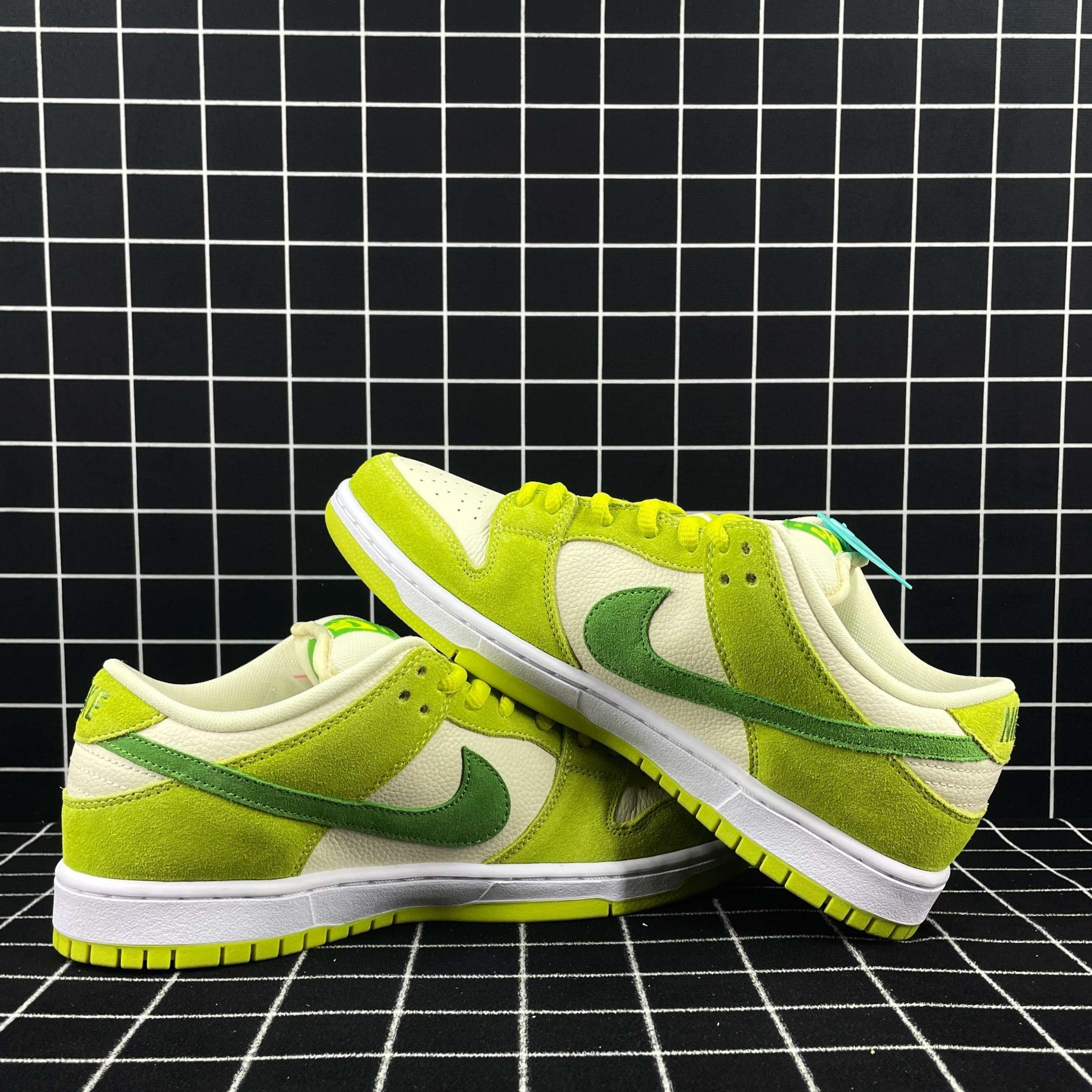 Nike SB Dunk Low Green Apple Replica