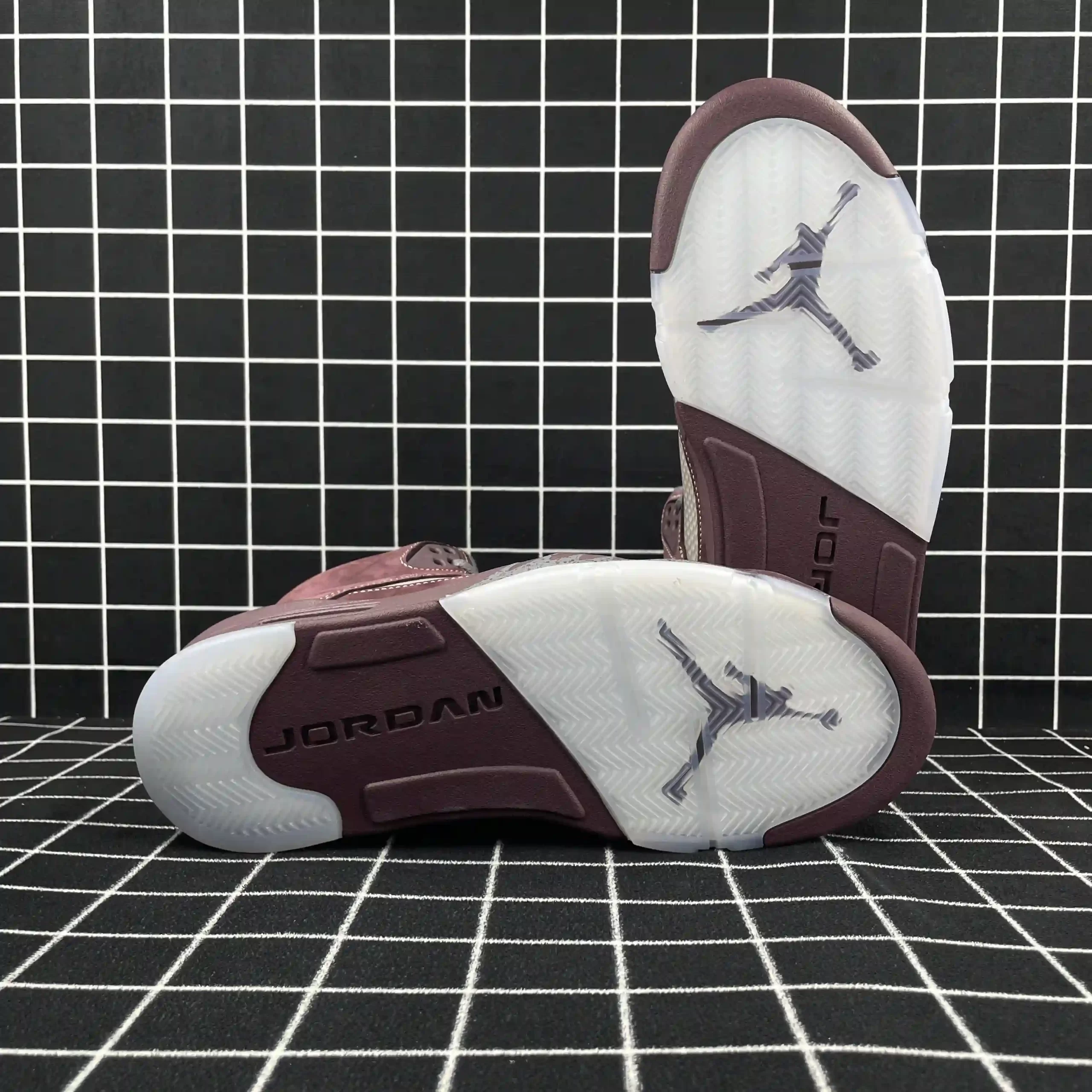 Jordan 5 Retro Burgundy (2023) Replica
