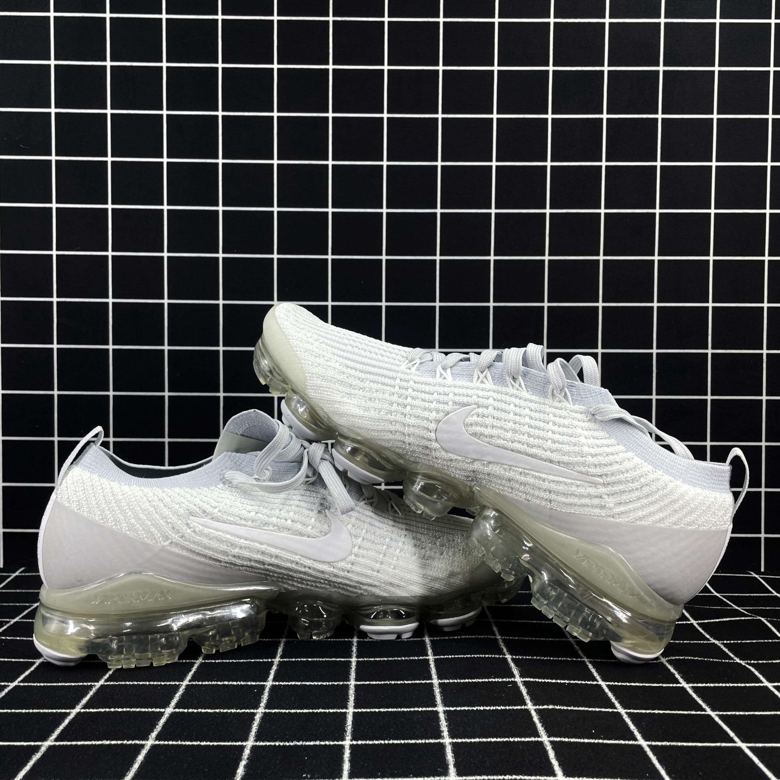 Nike Air VaporMax Flyknit 2 White Pure Platinum Replica