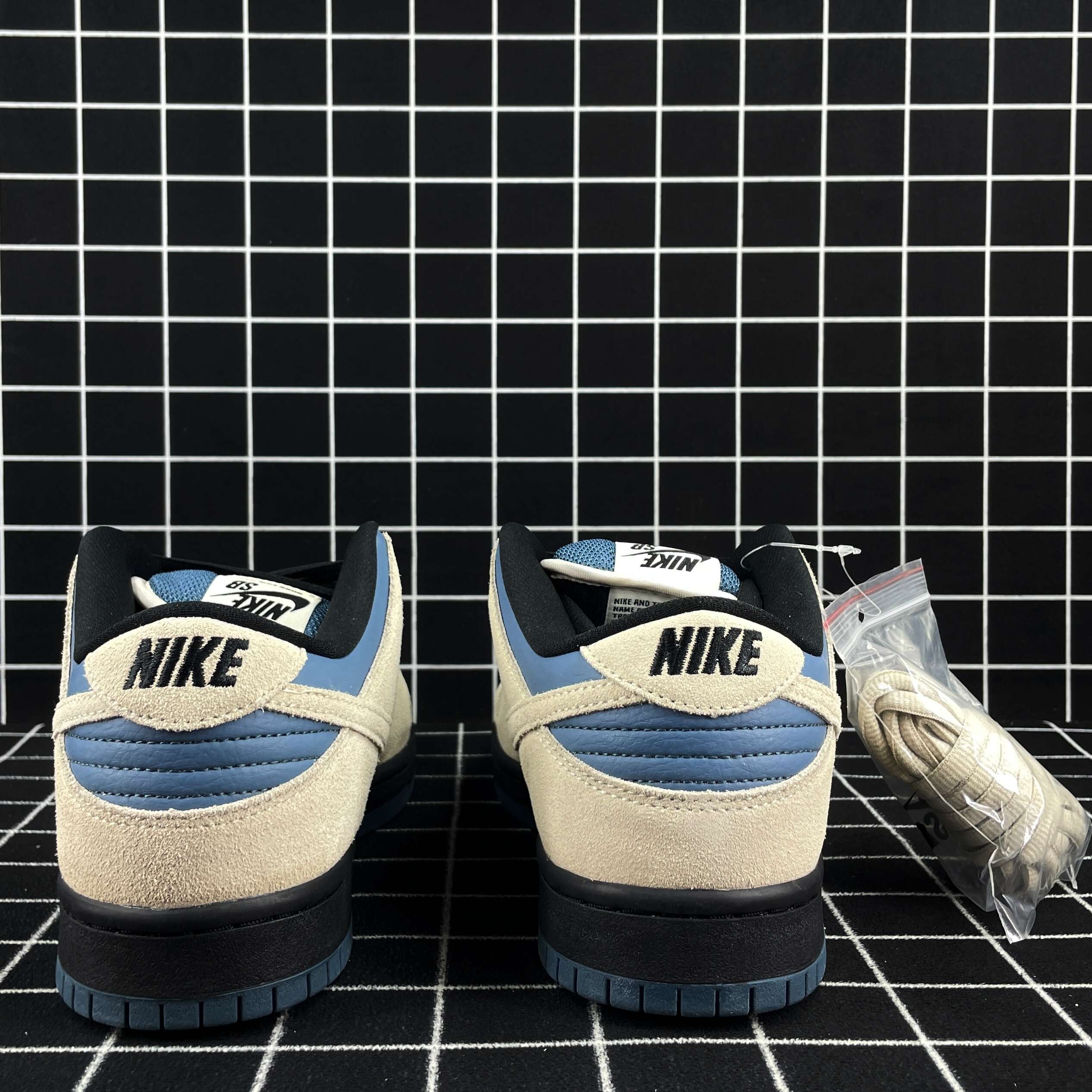 Nike SB Dunk Low Light Cream Thunderstorm Replica