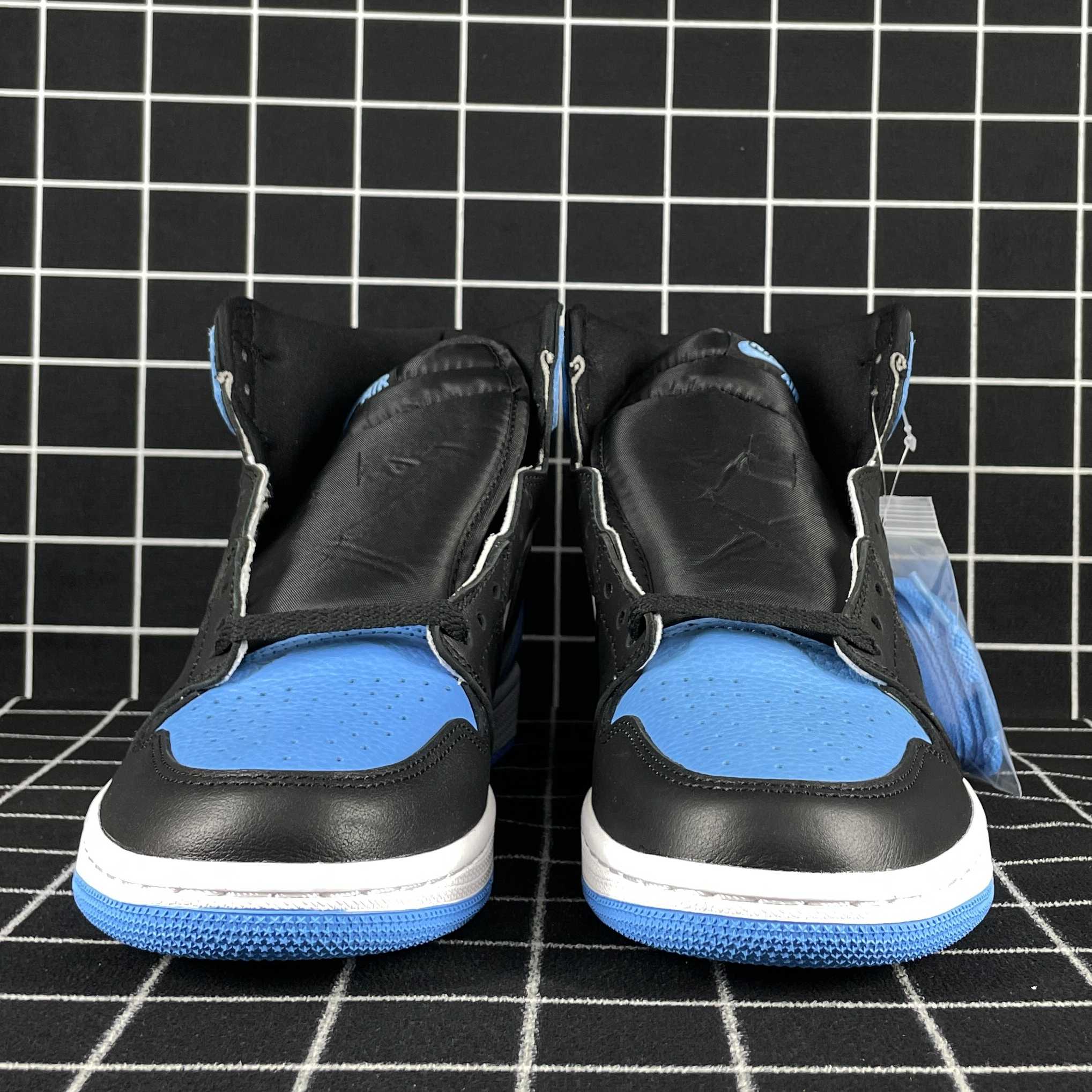 Jordan 1 Retro High OG UNC Toe Replica