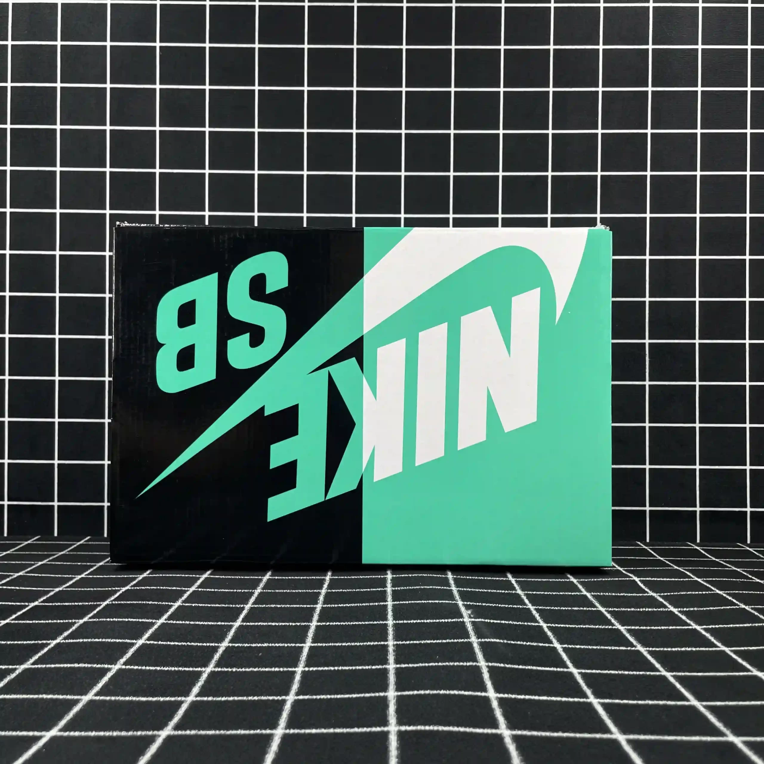 Nike SB Dunk Low De La Soul Replica