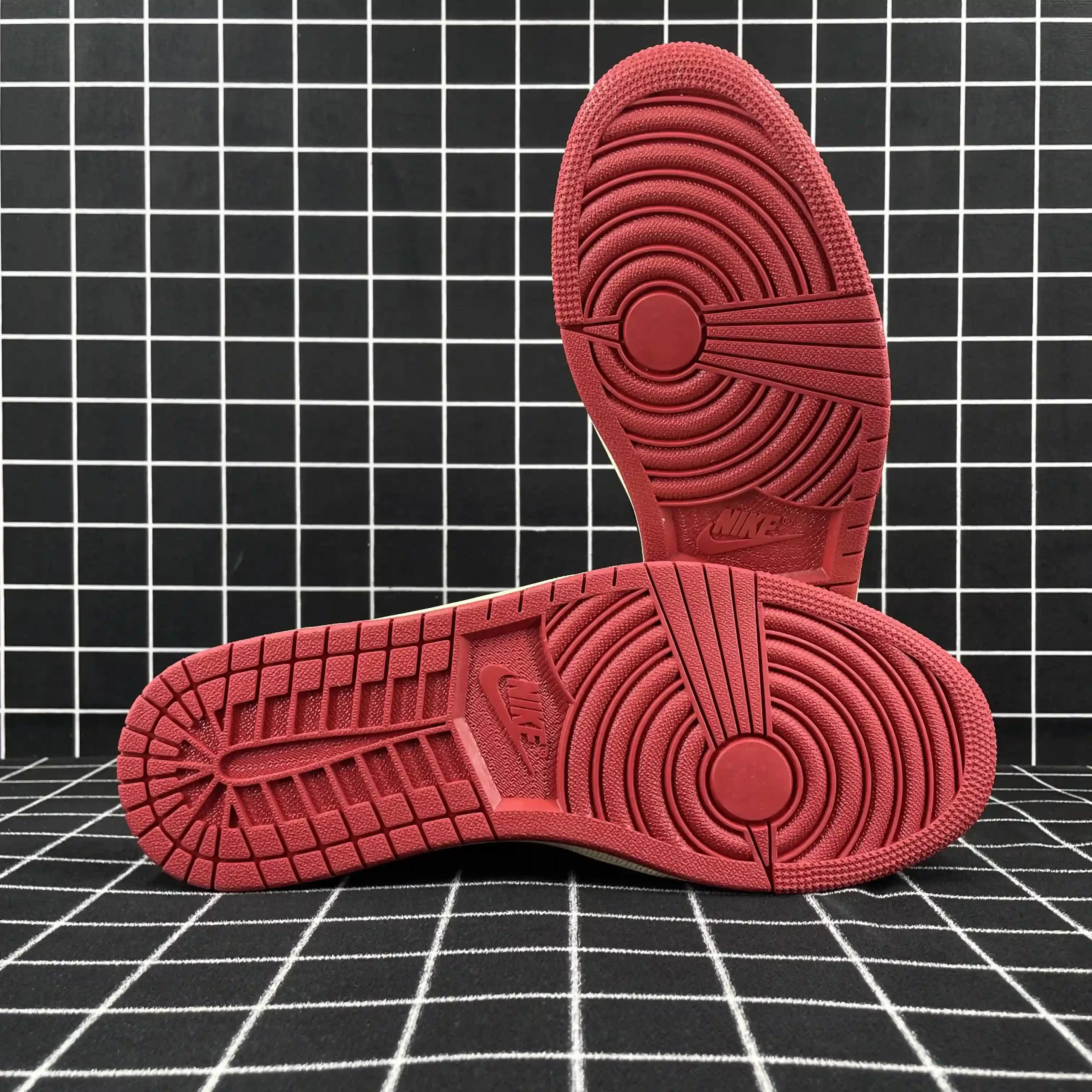 Jordan 1 Retro Low OG Trophy Room Away Replica