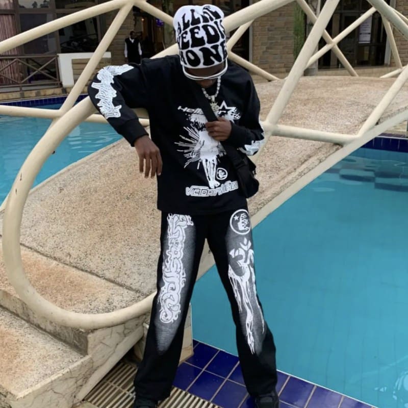 H*lst*r long-sleeved t-shirt