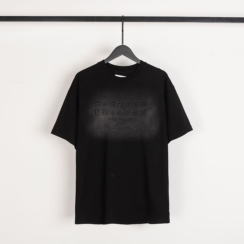 ma*s*n Ma*i*la letter print shirt