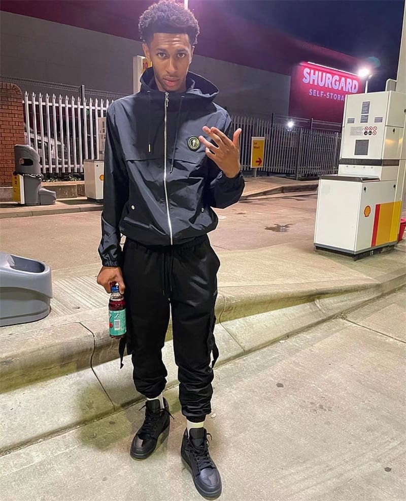 Trapstar Embroidered Badge Hooded Jacket