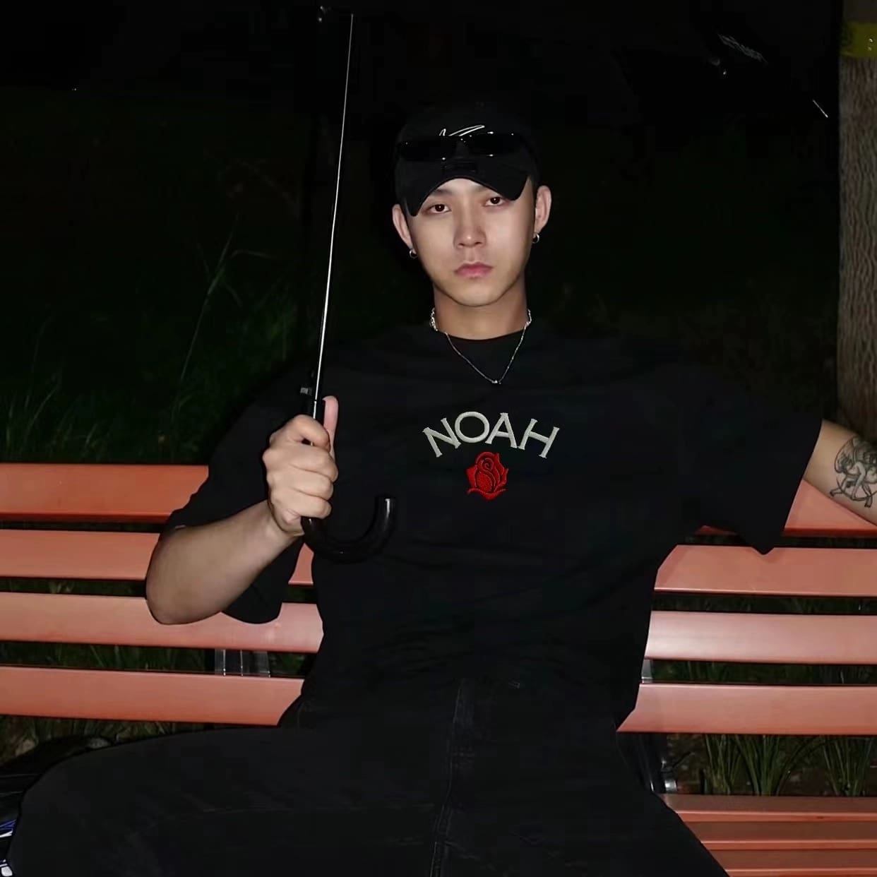 Noah Small Icon Rose Tee