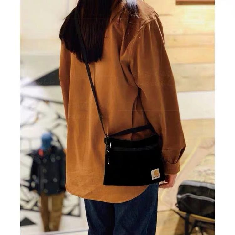 Kaha Classic Icon Embroidery Sweater