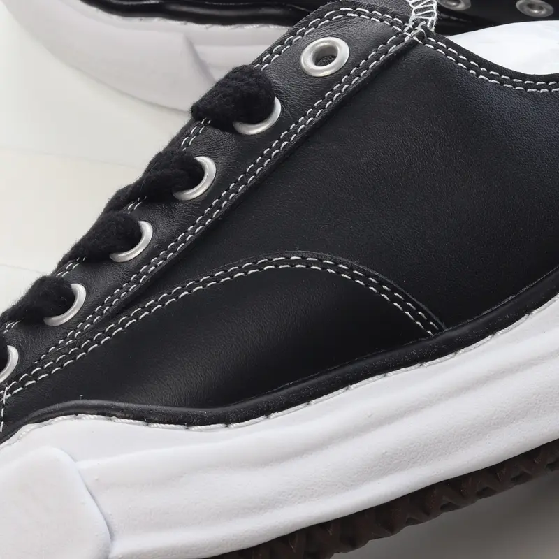 mmy Ma*s*n miharayasuhiro wayne original sole leather low sneaker grwy a