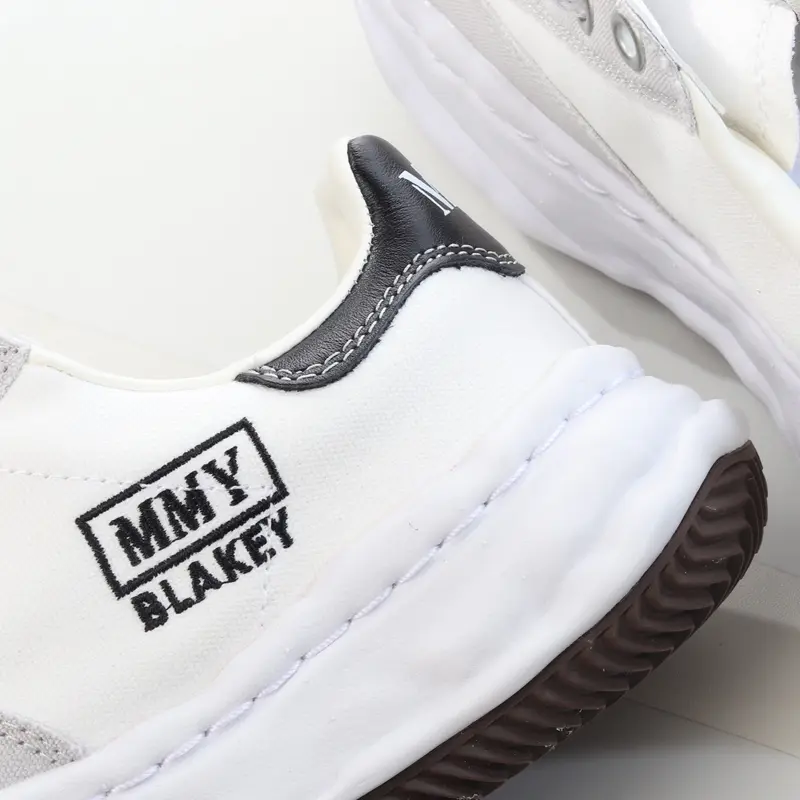 mmy Ma*s*n miharayasuhiro wayne original sole leather low sneaker xqwr