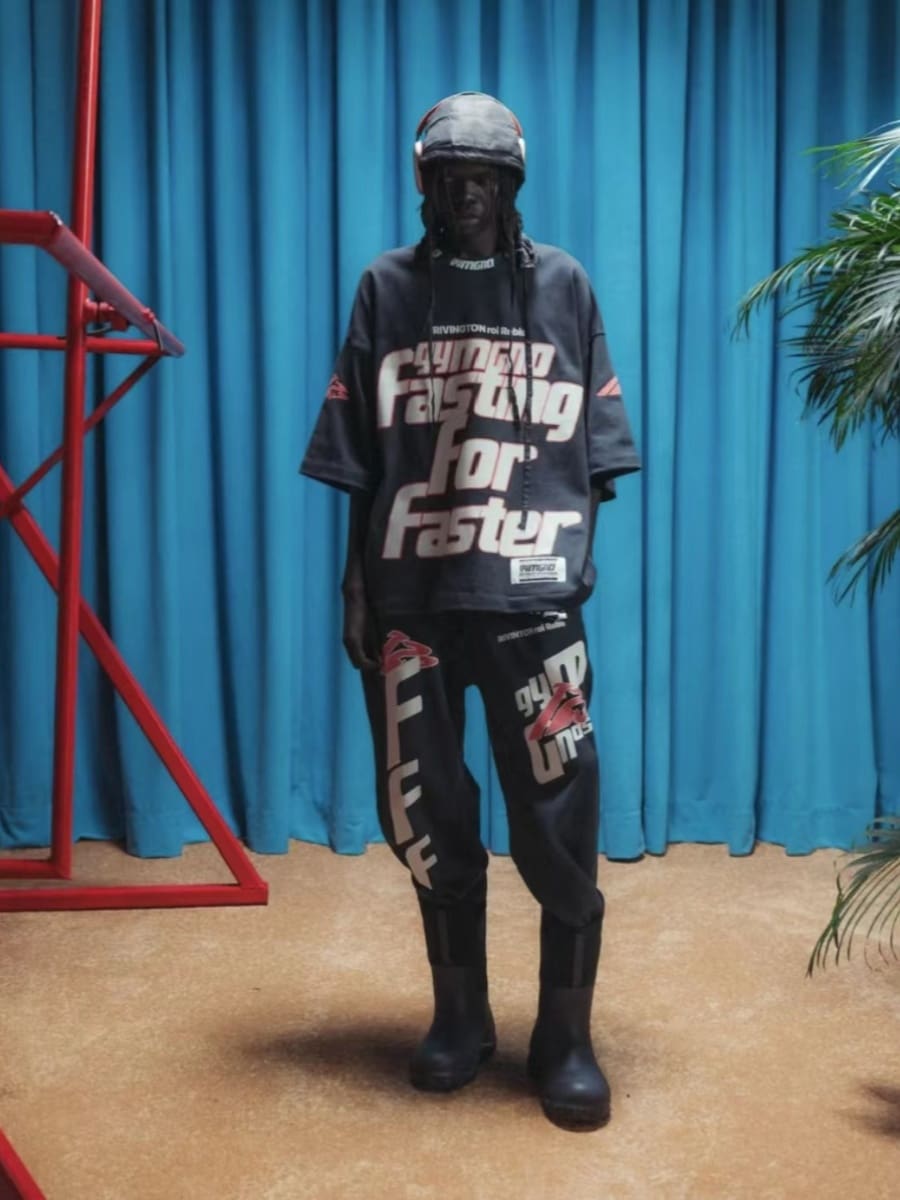 RRR123 Graffiti Letter Print Loose Round Neck T-Shirt